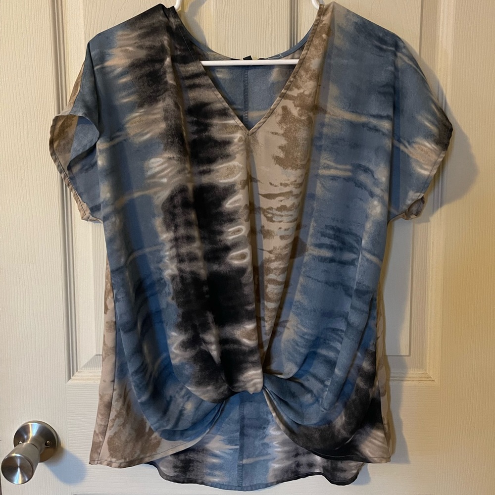 Multicolored top